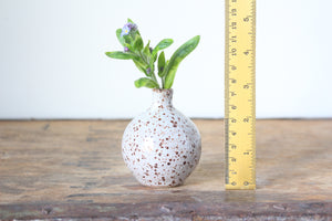 Bud Vase in Speckled Warm White: Seven