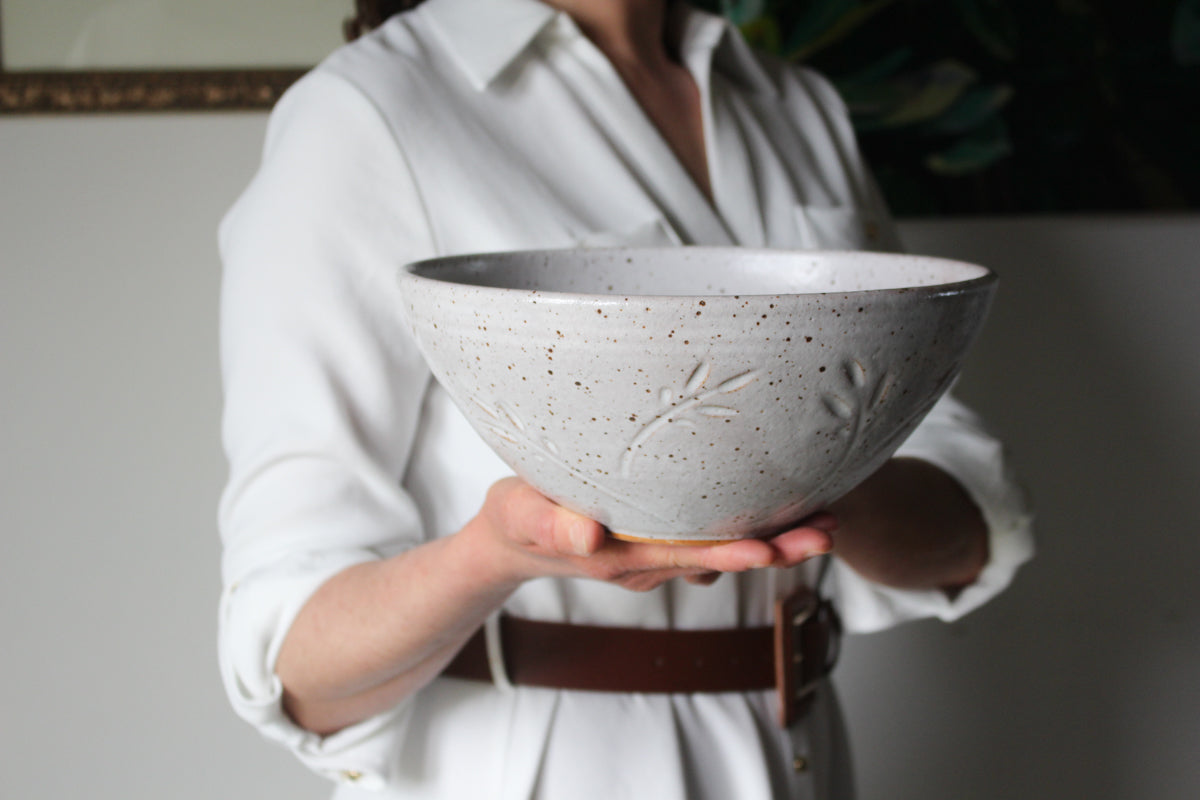 Carved Serving Bowl in Speckled Lustre