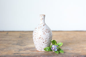 Bud Vase in Speckled Warm White: One