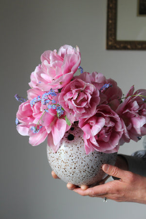 Lacework Orb Vase in Speckled White
