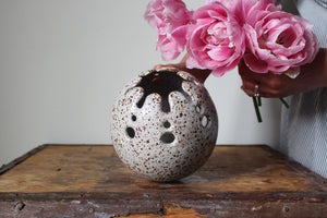 Lacework Orb Vase in Speckled White