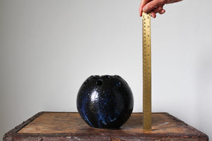 Lacework Orb Vase in Textured Blue/Black
