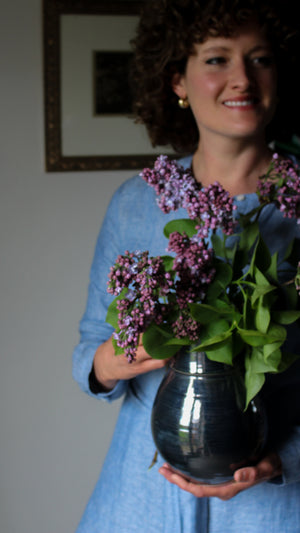 Large Vase in Metallic Black
