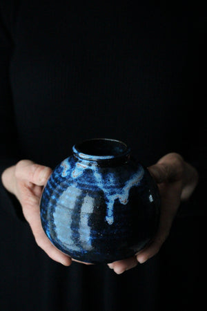 Vase in Indigo: Seven