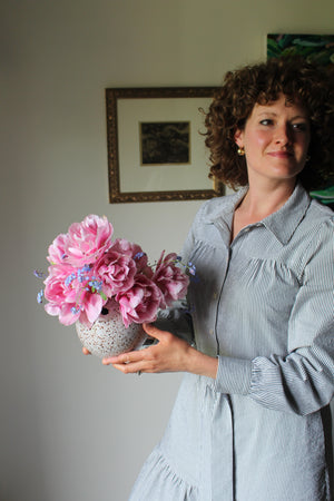 Lacework Orb Vase in Speckled White