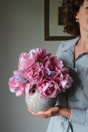 Lacework Orb Vase in Speckled White