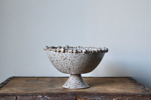 Pearl Edged Pedestal Dish in Speckled Cream/White