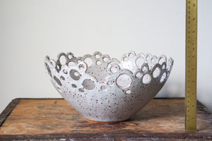 Lacework Bowl in Speckled Cream/White