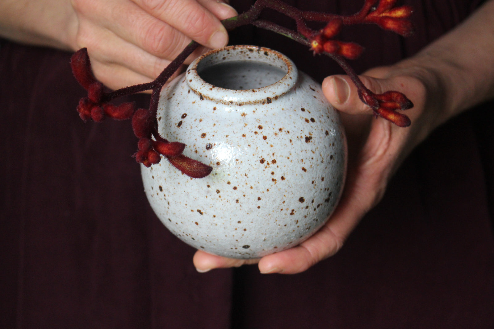 Bud Vase in Speckled White