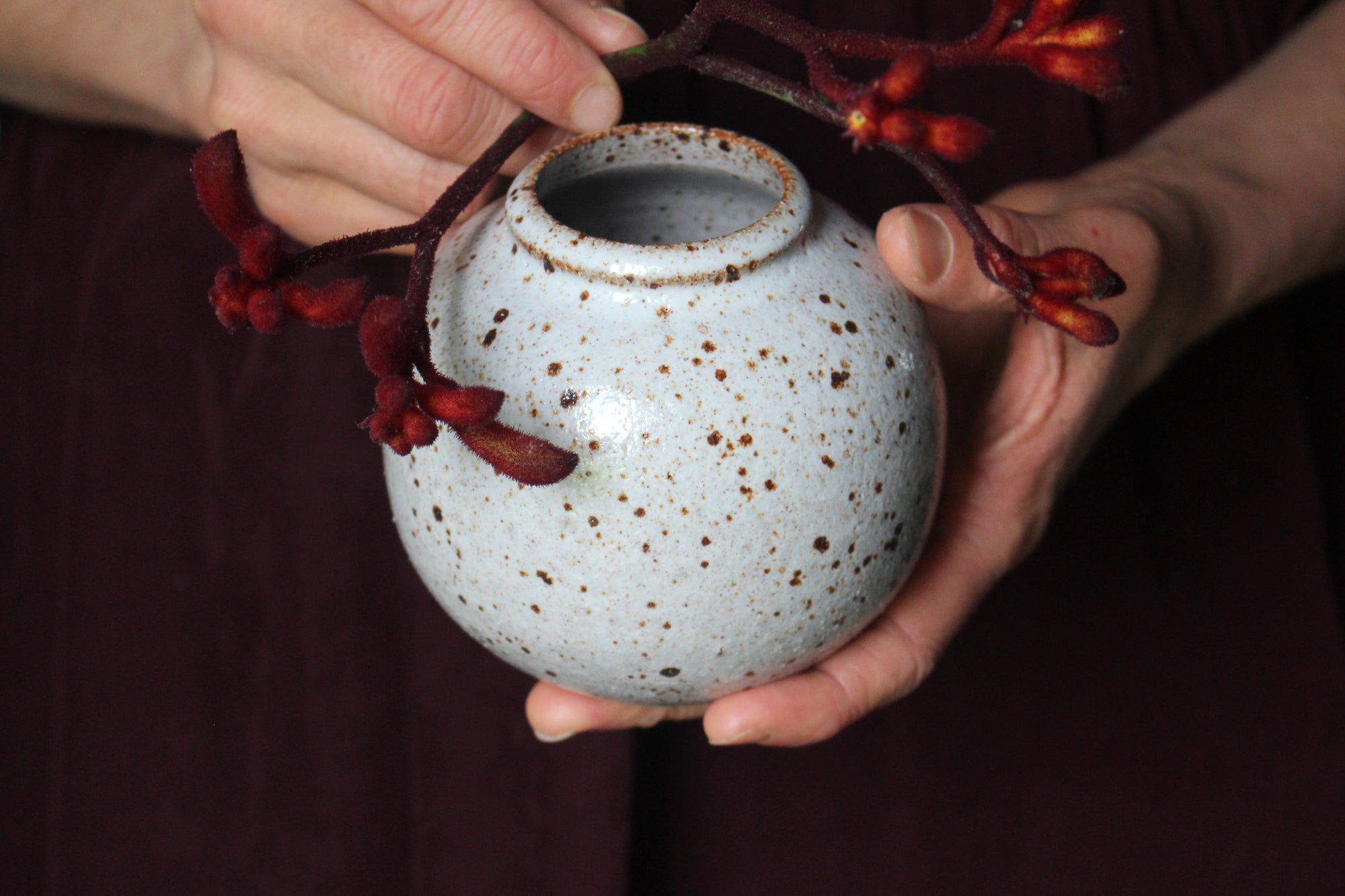 Bud Vase in Speckled White