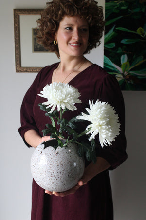 Scalloped Orb Vase in Speckled White