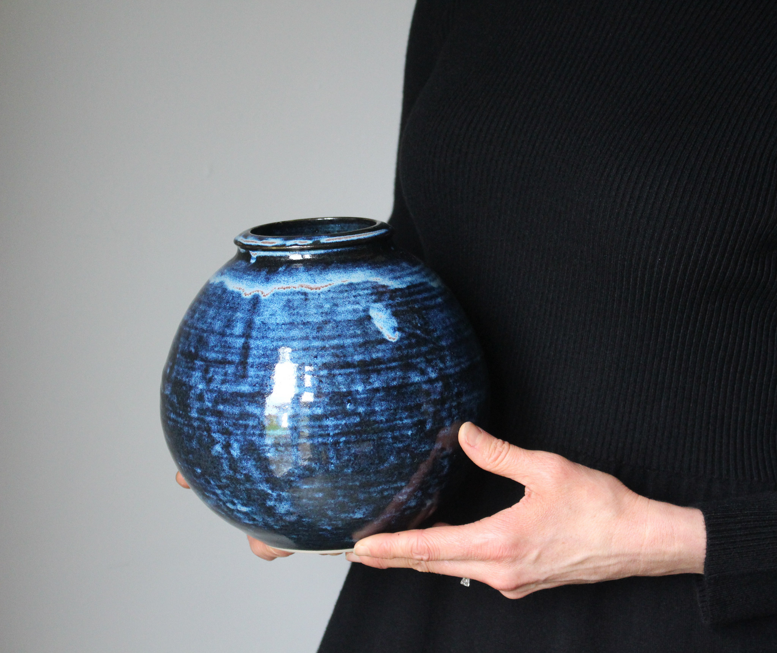 Large Vase in Indigo