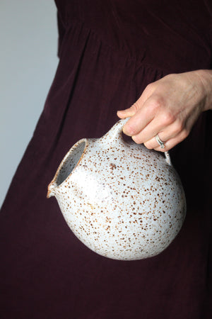 Jug in Speckled White