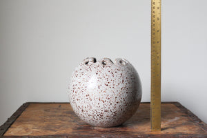 Scalloped Orb Vase in Speckled White