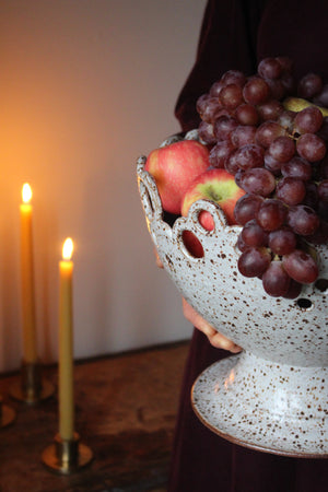 Large Lacework Pedestal Dish in Speckled Cream/White