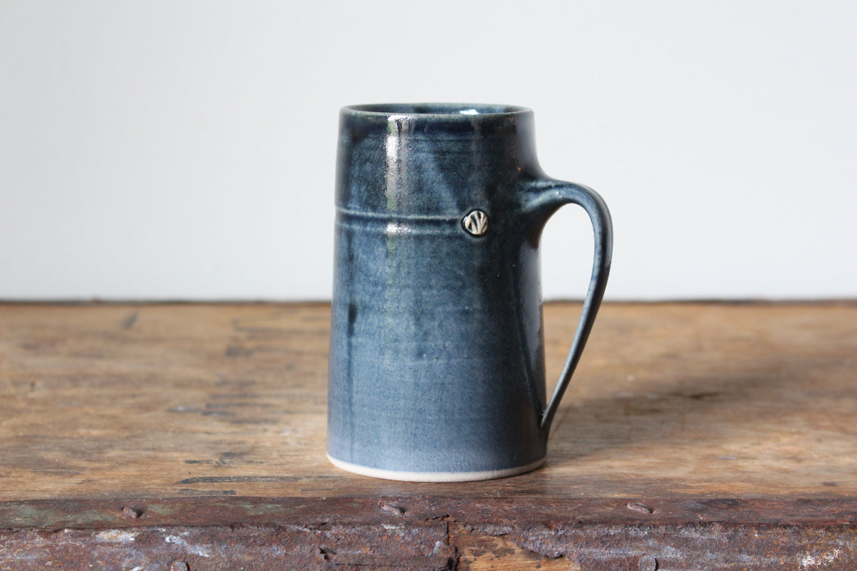 Straight-Sided Mug in Metallic Blue/Black: Six