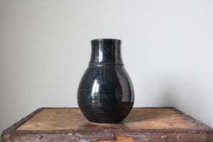 Large Vase in Metallic Black