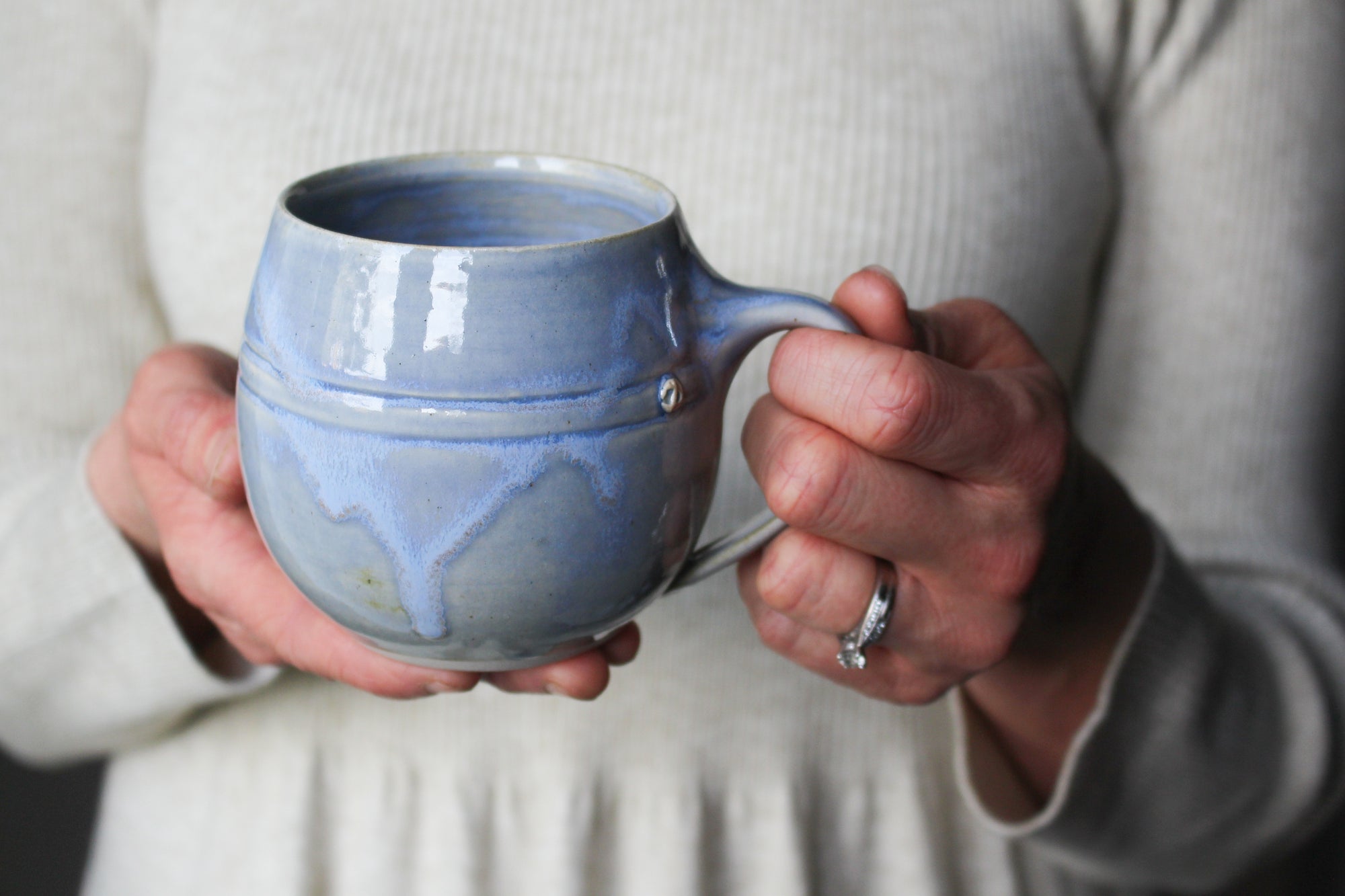 Mug in Blue: Twelve