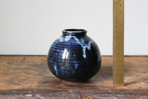 Vase in Indigo: Seven