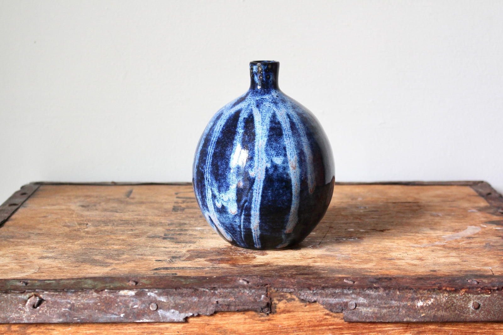 Vase in Indigo