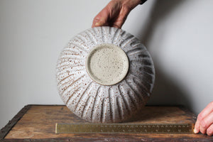 Ribbed Serving Bowl in Speckled White