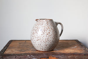 Jug in Speckled White