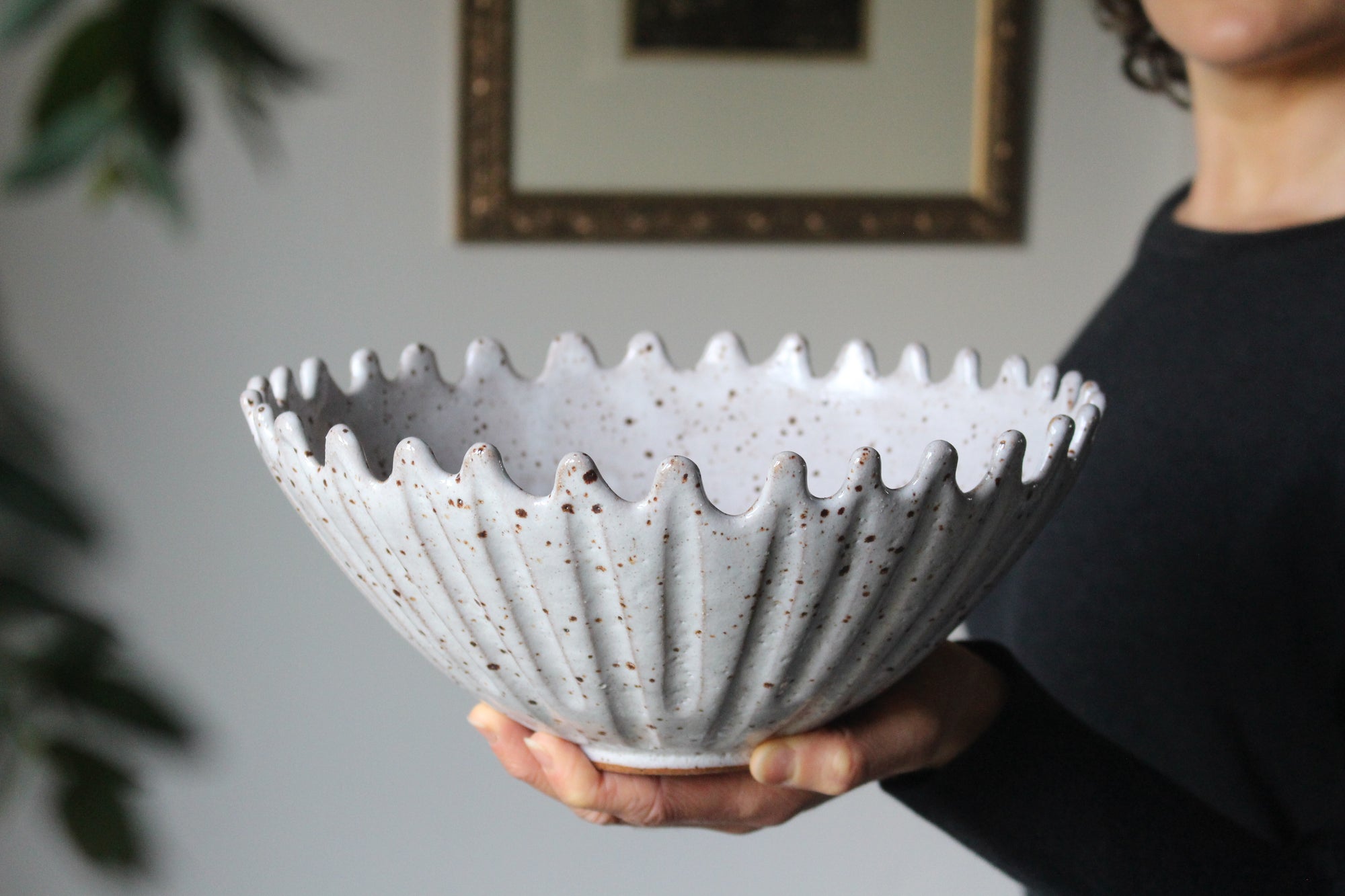 Serving Bowl in Crenellated Edge: One