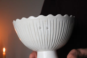 Slightly Flawed Pedestal Centrepiece in Smooth White