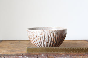 Ribbed Serving Bowl in Speckled White
