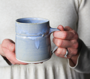 Mug in Blue: Five
