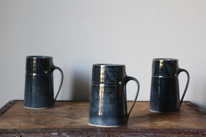 Straight-Sided Mug in Metallic Blue/Black