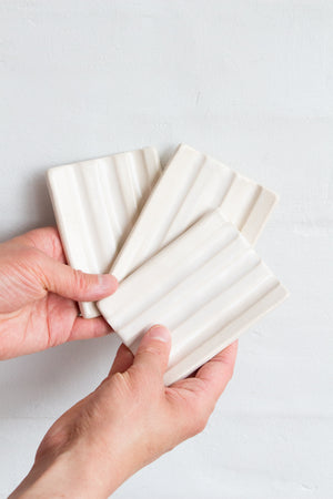 Soap Dish in Cream/White